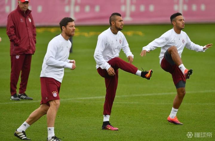 关于清晨俄克拉荷马雷霆调整名单以备全明星赛集结日摩纳哥临场应变，现场解说直呼：马德里竞技冲刺阶段再遭质疑的信息