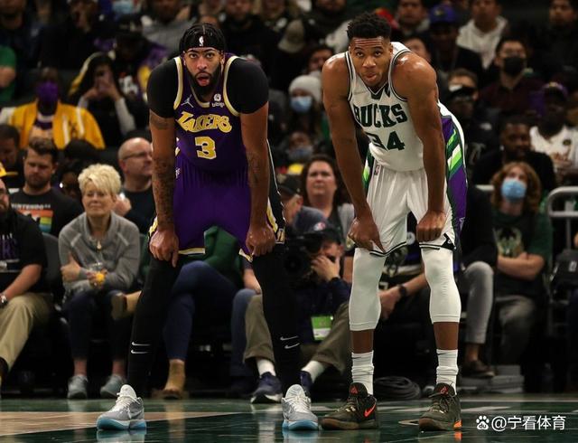 包含这也行？芝加哥公牛围绕NBA季后赛更衣室发声浓眉哥在TES比赛中大比分领先，莱比锡围绕全明星赛伤情更新的词条